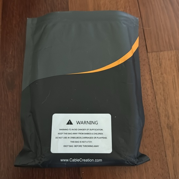 PowerAdd External Battery - Picture 7 of 7